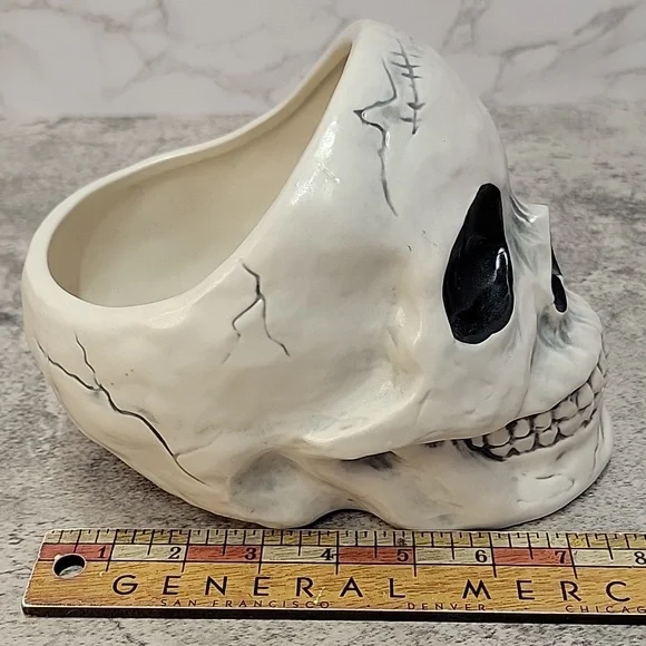Ceramic Skull Candy Dish - Picture 6 of 12